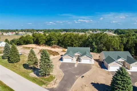 1927 Pine Rdg, Manistee, MI 49660