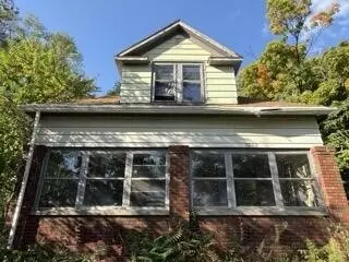 1009 Adams, Grand Rapids, MI 49507