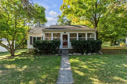 313 Maple, Howell, MI 48843