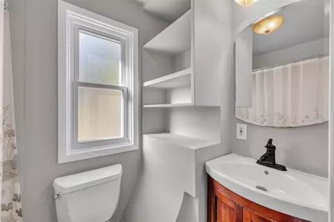 Bath - 313 Maple, Howell, MI 48843 photo 1 of 3