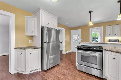Kitchen - 313 Maple, Howell, MI 48843 photo 4 of 4