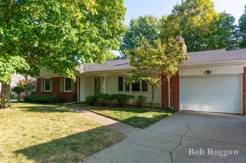 648 Russwood, Grand Rapids, MI 49505