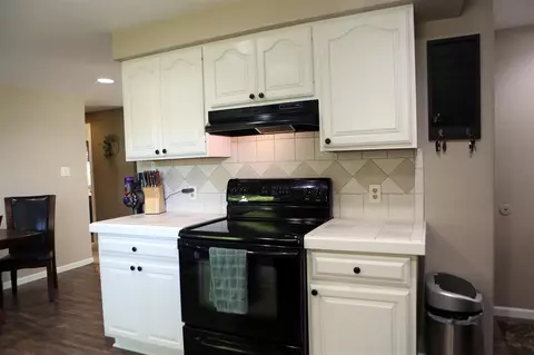 Kitchen - 842 Carlson, Stanton, MI 48888 photo 4 of 4