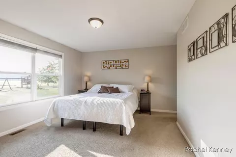 Bedroom - 6101 Greenbriar, Lowell, MI 49331 photo 1 of 9