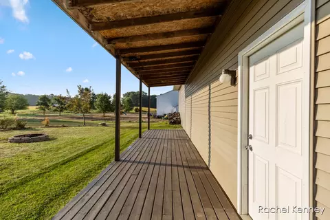 Exterior - 6101 Greenbriar, Lowell, MI 49331 photo 11 of 14