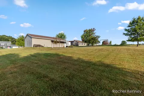 Exterior - 6101 Greenbriar, Lowell, MI 49331 photo 10 of 14