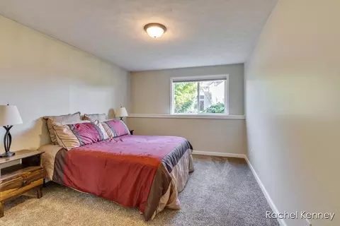 Bedroom - 6101 Greenbriar, Lowell, MI 49331 photo 9 of 9