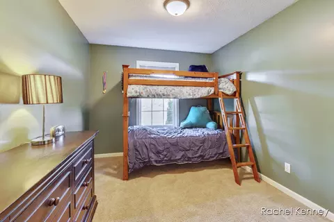 Bedroom - 6101 Greenbriar, Lowell, MI 49331 photo 4 of 9