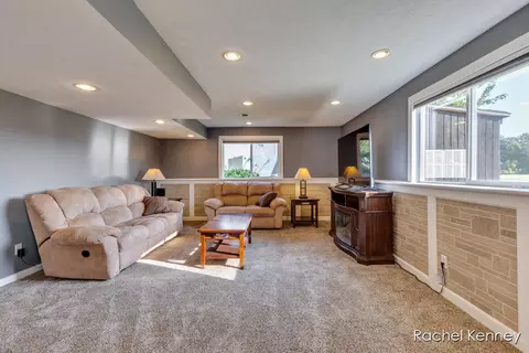 Living - 6101 Greenbriar, Lowell, MI 49331 photo 4 of 4