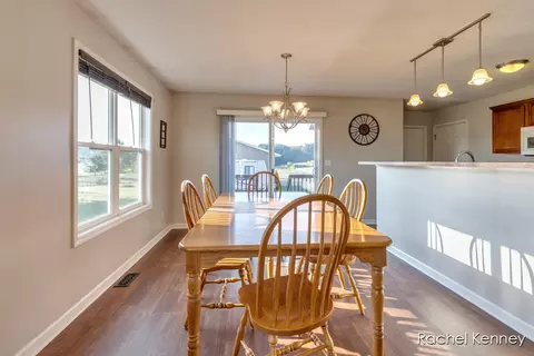Dining - 6101 Greenbriar, Lowell, MI 49331 photo 1 of 3