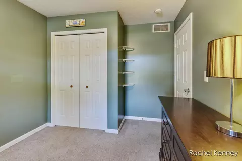 Bedroom - 6101 Greenbriar, Lowell, MI 49331 photo 5 of 9