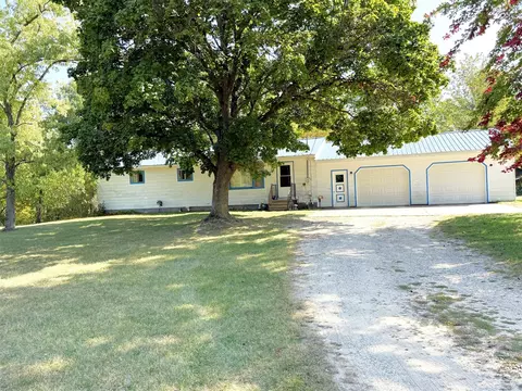 8220 N Vickeryville, Vestaburg, MI 48891