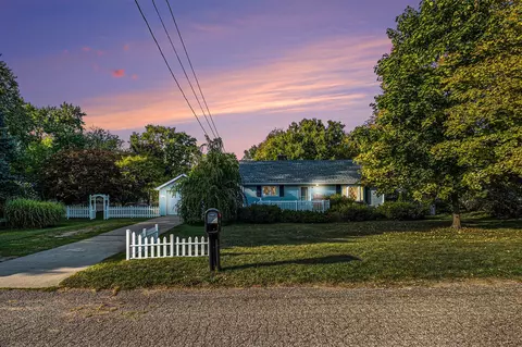 281 Ronald, Cedar Springs, MI 49319