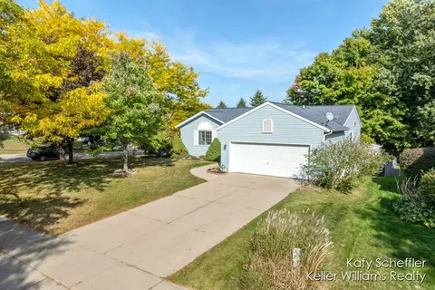 192 Rollingwood, Rockford, MI 49341