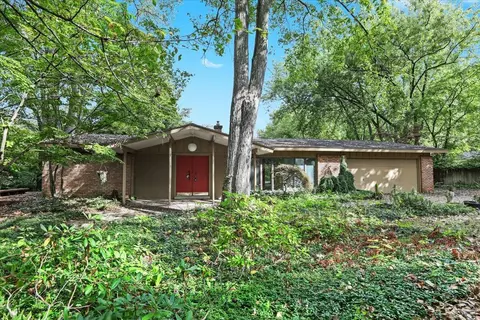 29744 Sugar Spg, Farmington Hills, MI 48334