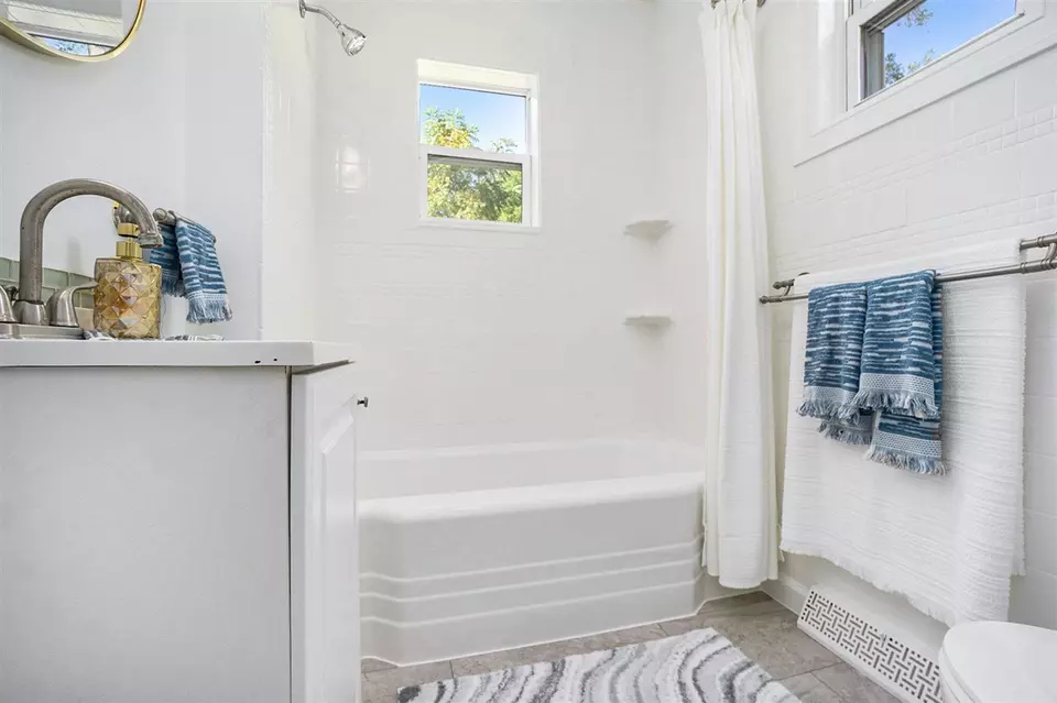 Bath - 5518 Monticello, Portage, MI 49024 photo 1 of 1
