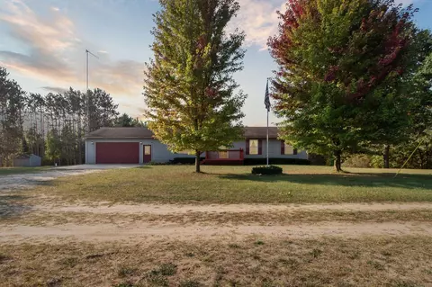 11128 Strawberry, Marion, MI 49665