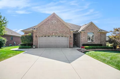 16754 Shinnecock, Macomb, MI 48042
