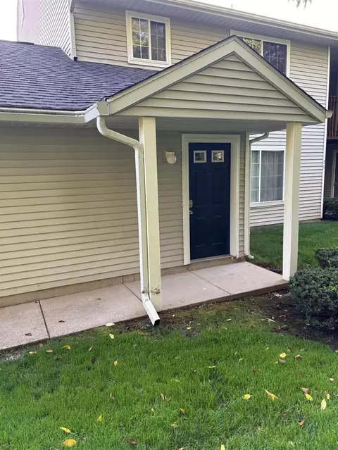 153 Hunters #62, Rockford, MI 49341