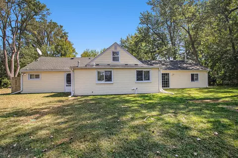 Exterior - 3189 Comboni, Monroe, MI 48162 photo 5 of 7