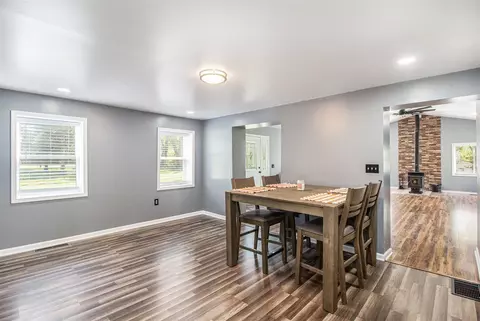 Dining - 3189 Comboni, Monroe, MI 48162 photo 2 of 2