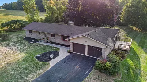 4815 Walker, Comstock Park, MI 49321