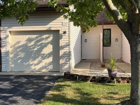 2745 Stonebluff, Wyoming, MI 49519