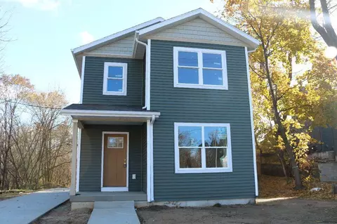 92 N State, Sparta, MI 49345