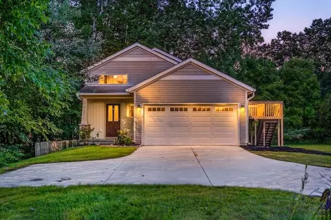 9187 Nature Mdws, Rockford, MI 49341