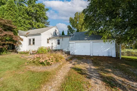 1810 W Brogan, Hastings, MI 49058