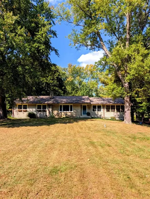 215 Beckwith, Battle Creek, MI 49015