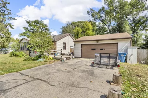 Exterior - 885 Bryant Ave, Jackson, MI 49202 photo 1 of 7
