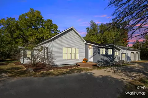 727 Chatham, Lowell, MI 49331