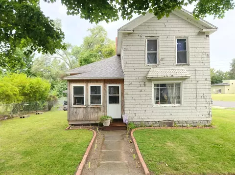 425 N Dean, Centreville, MI 49032