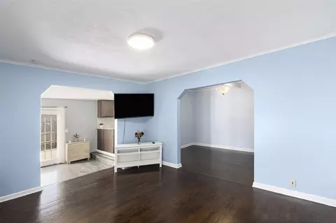 Living - 3462 Pershing, Wayne, MI 48184 photo 1 of 3