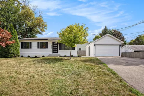 4171 Mapleleaf, Waterford, MI 48328