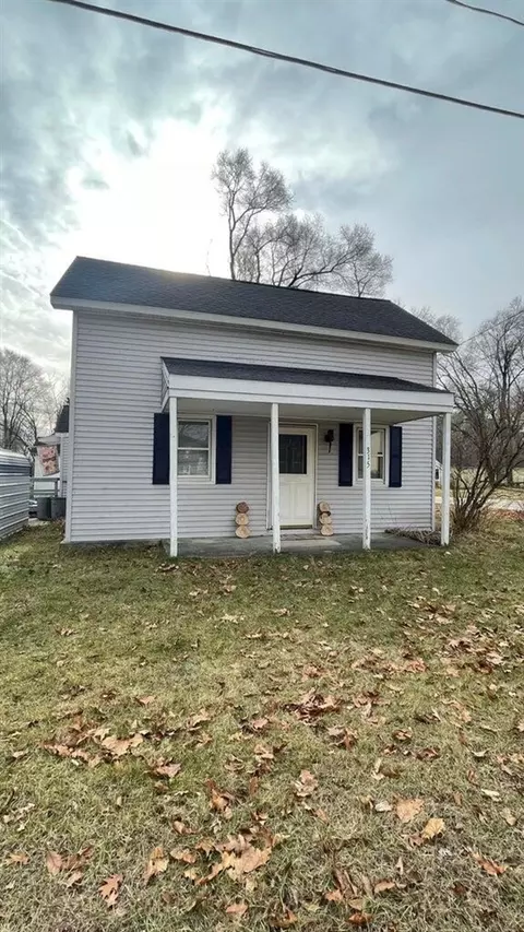 315 W Jefferson, Evart, MI 49631