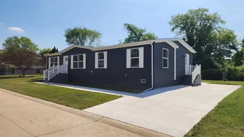 1176 Maple Leaf, Charlotte, MI 48813