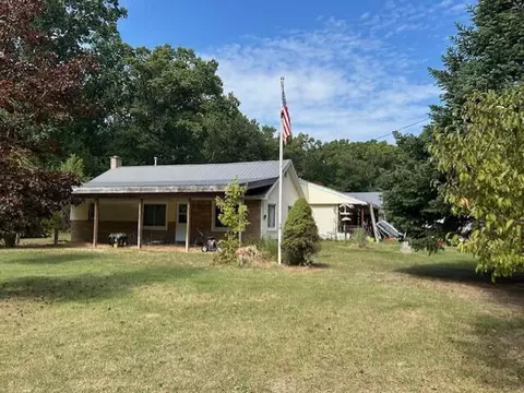 4176 E Riv, Twin Lake, MI 49457