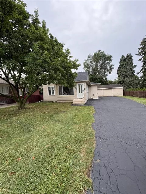17261 Euclid, Allen Park, MI 48101