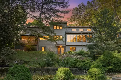 1226 Merry Brk, Kalamazoo, MI 49048