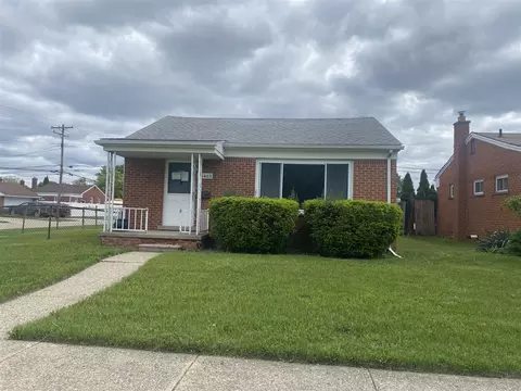15413 Kennebec, Southgate, MI 48195