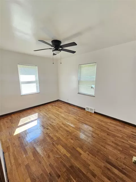 Bedroom - 2205 W Mcclellan, Flint, MI 48504 photo 3 of 3