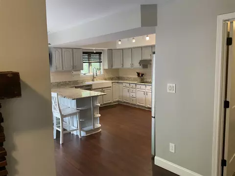 Kitchen - 8587 Stout, Grosse Ile, MI 48138 photo 3 of 8