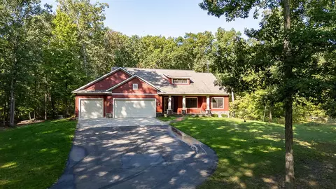 2506 52nd, Fennville, MI 49408