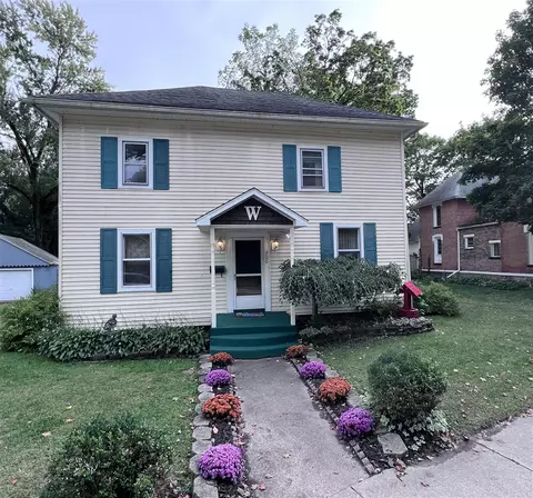 706 E Michigan, Marshall, MI 49068