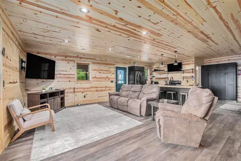 Living - 3210 E Rivers Edge, Newaygo, MI 49337 photo 3 of 4