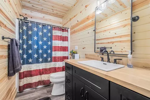 Bath - 3210 E Rivers Edge, Newaygo, MI 49337 photo 4 of 4