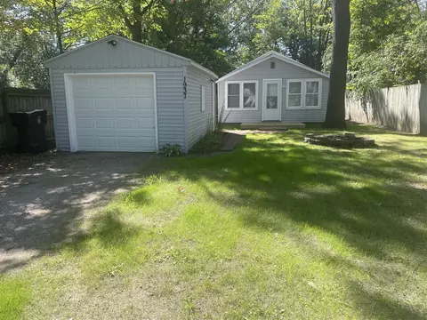 1937 E Isabella, Muskegon, MI 49442