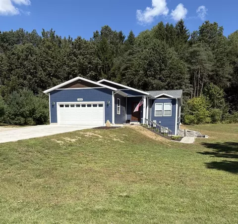 11896 W Bluewater, Lowell, MI 49331